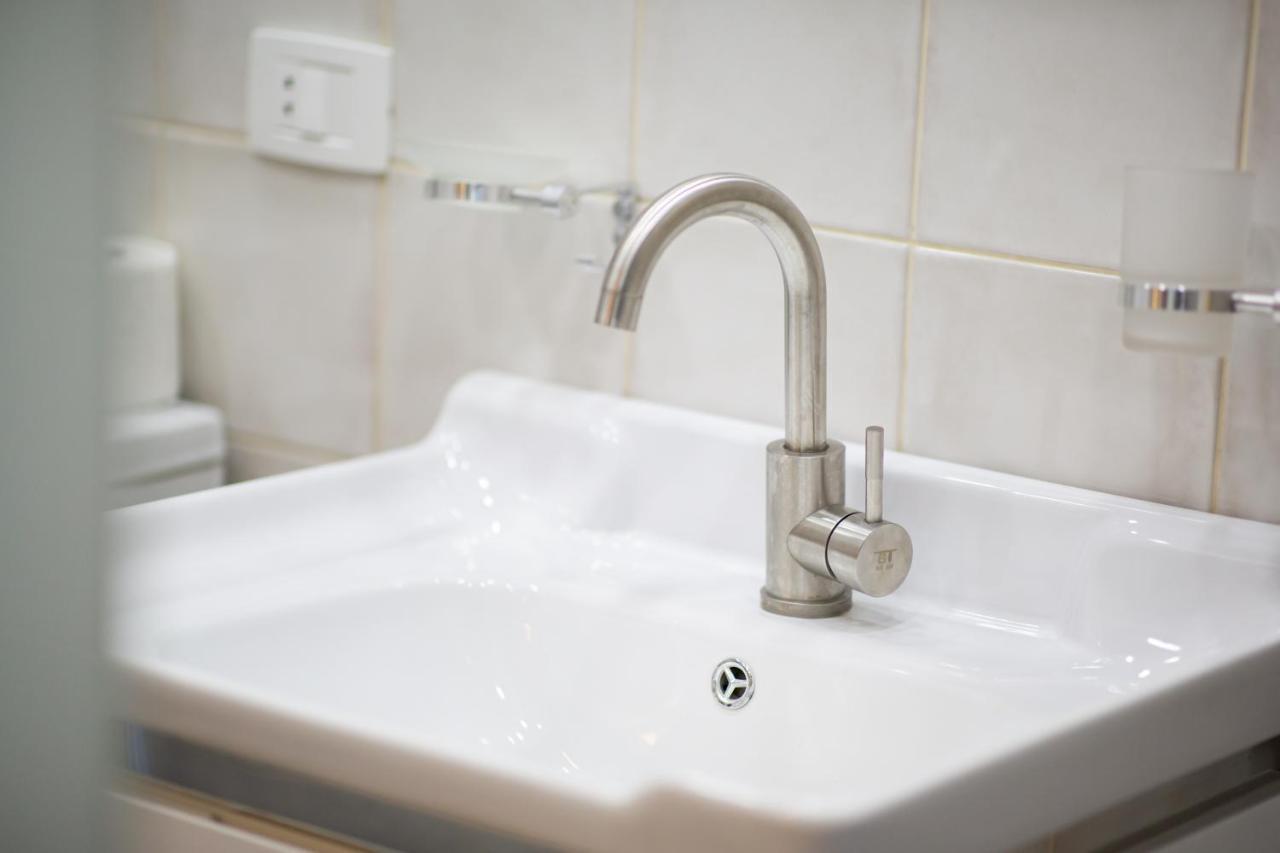 Fantastic Apartments Near Republic Square, Perfect Location, Mystreet Company Ереван Екстериор снимка