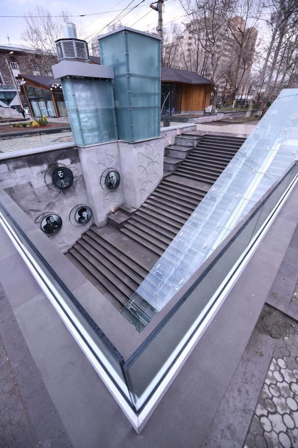 Fantastic Apartments Near Republic Square, Perfect Location, Mystreet Company Ереван Екстериор снимка