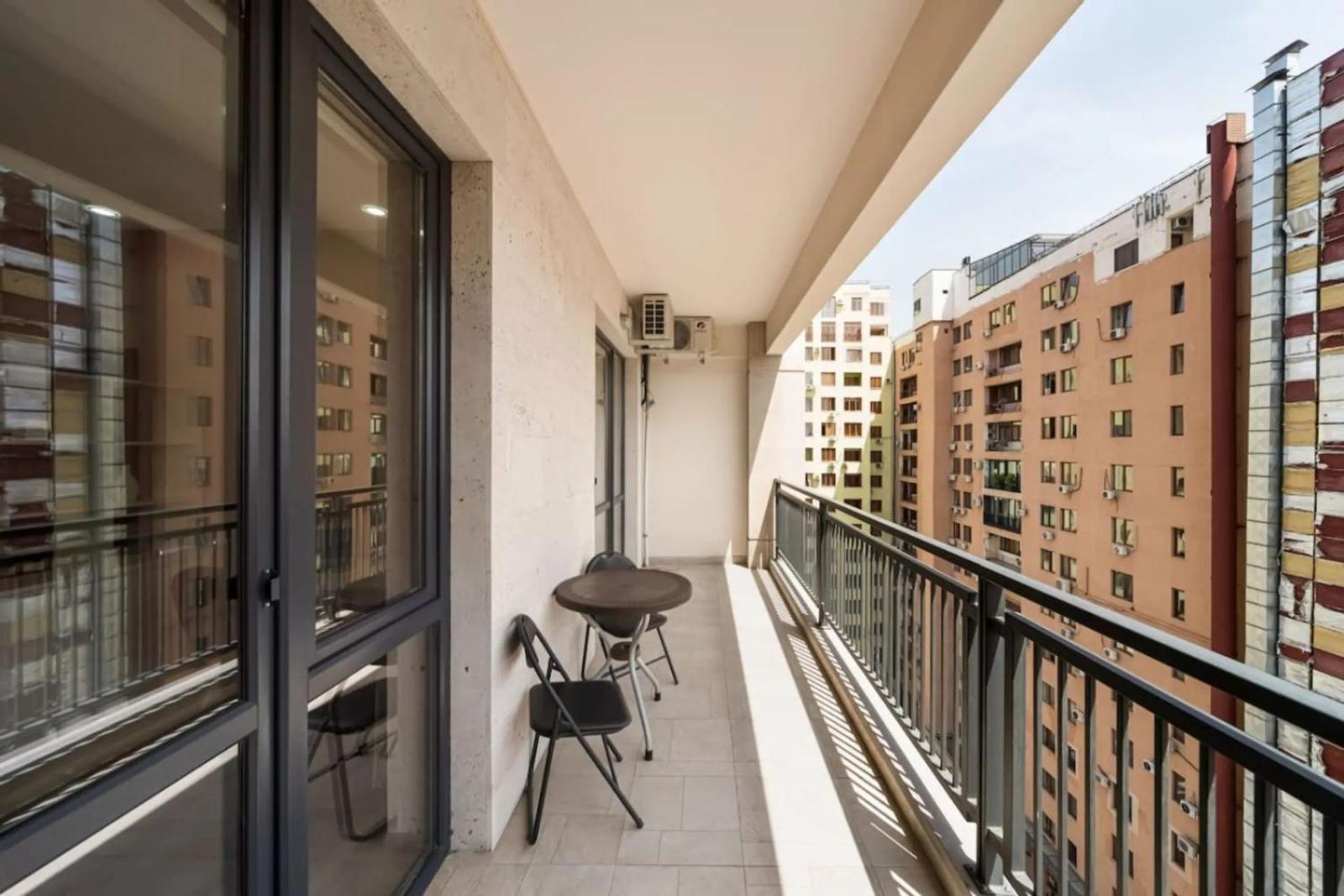 Fantastic Apartments Near Republic Square, Perfect Location, Mystreet Company Ереван Екстериор снимка