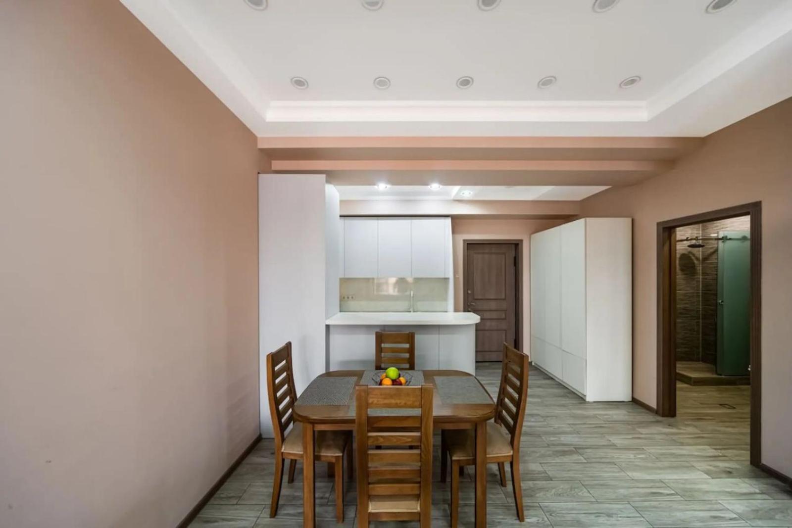 Fantastic Apartments Near Republic Square, Perfect Location, Mystreet Company Ереван Екстериор снимка