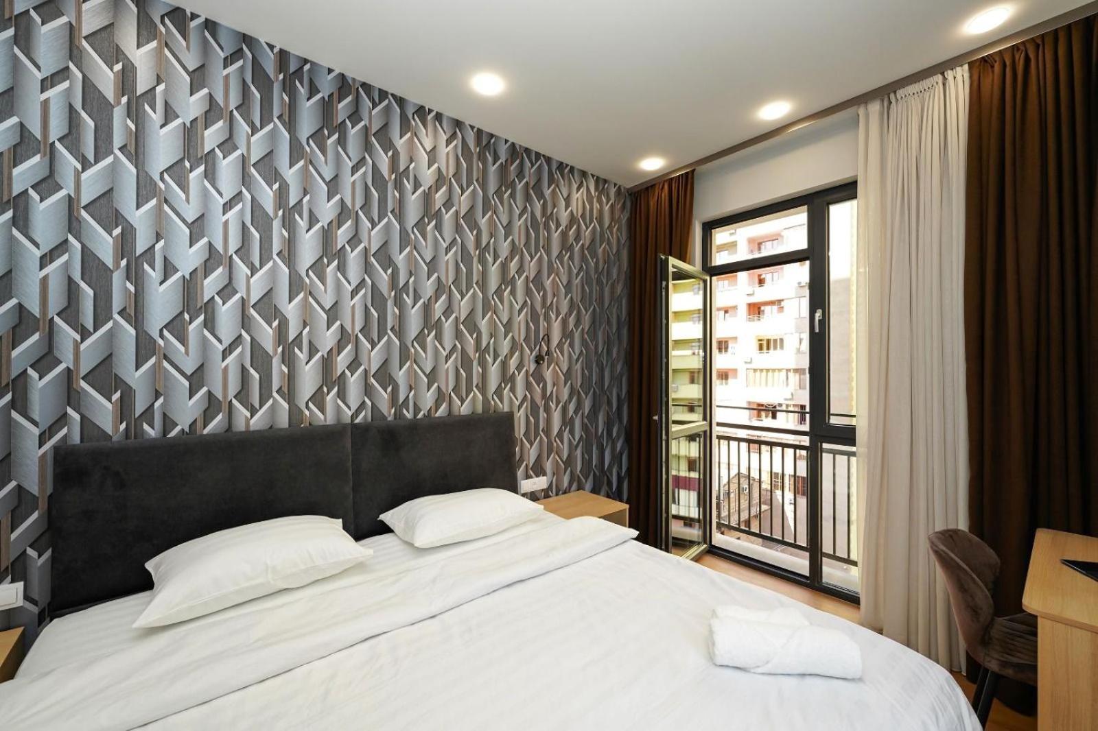 Fantastic Apartments Near Republic Square, Perfect Location, Mystreet Company Ереван Екстериор снимка