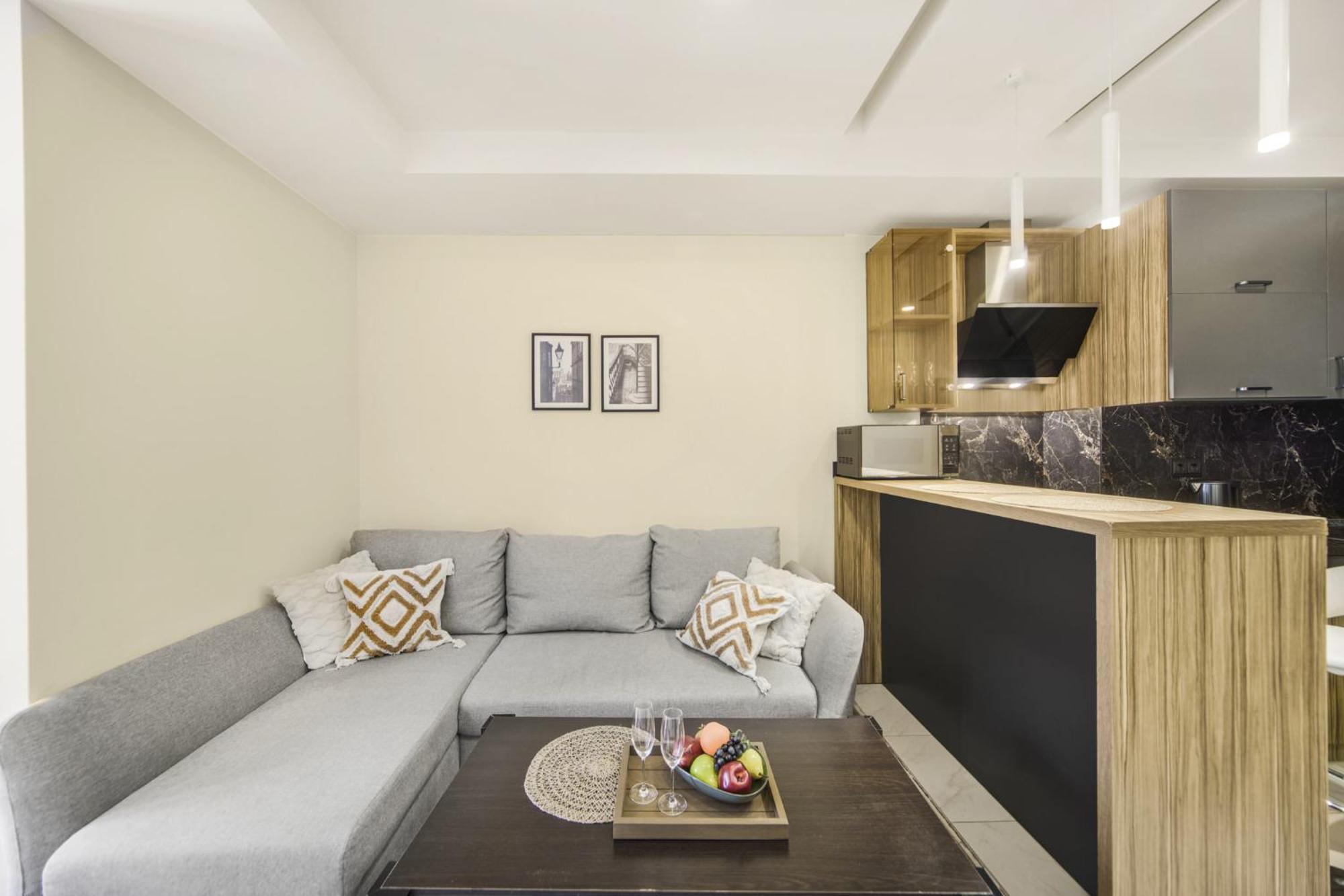 Fantastic Apartments Near Republic Square, Perfect Location, Mystreet Company Ереван Екстериор снимка